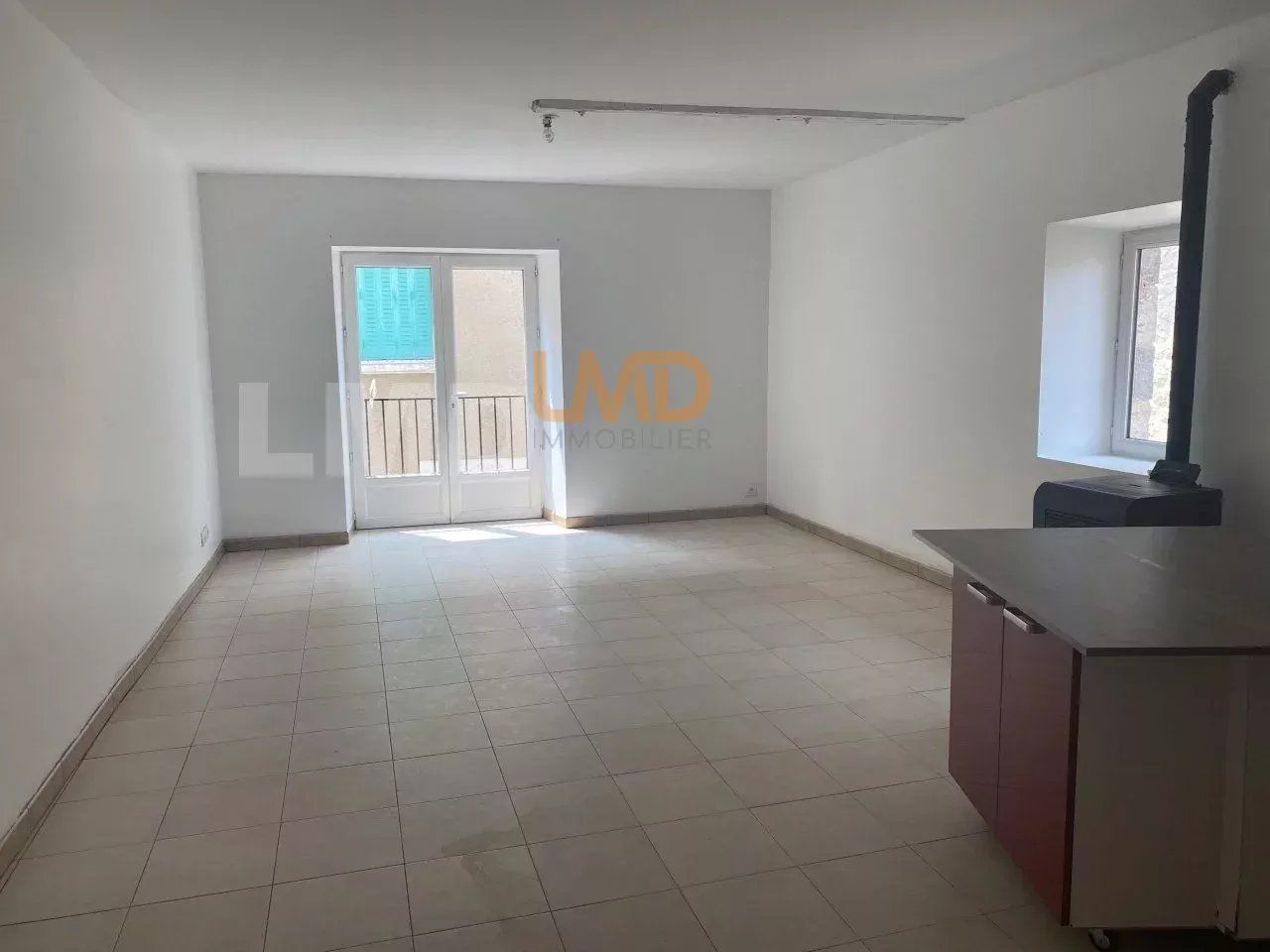 Immeuble composé de 2 appartements rénovés de type T2 et T4 - 42a77725-763d-41d2-99f9-71ee8099ab73