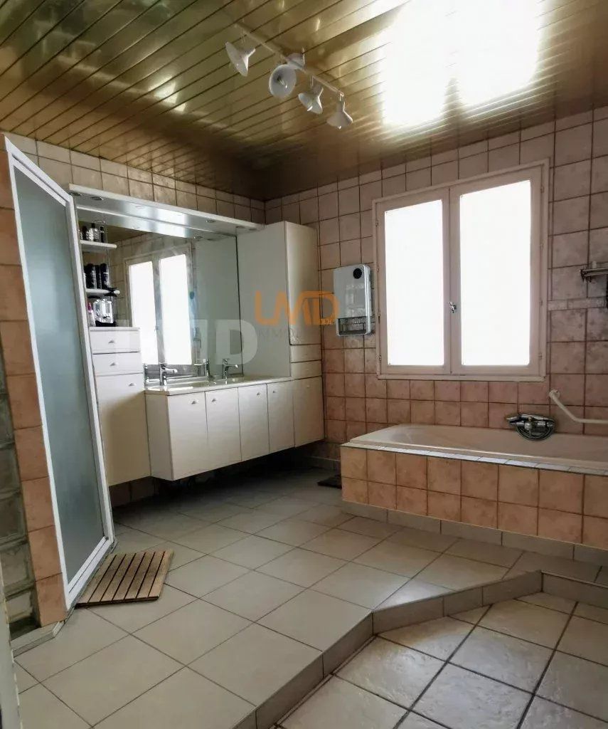 Vals les Bains - Maison de 130 m2 belle piscine, une vue magnifique - b48992f5-bb2d-4fea-a5ff-fac834e1868d