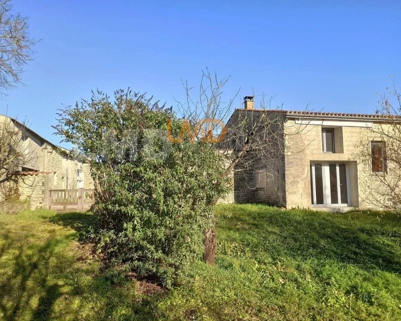 Ensemble Immobilier à découvrir à Landes (17). - 28af5b0d-0e72-43b0-b2a1-474d55cb363a