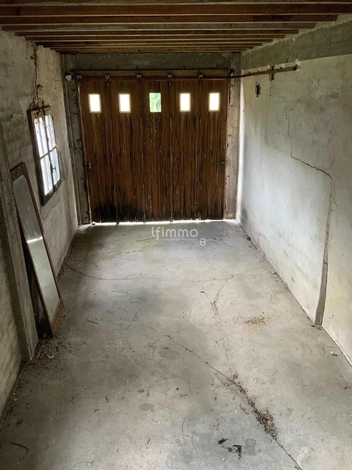 Local indépendant avec étage - Img 2542