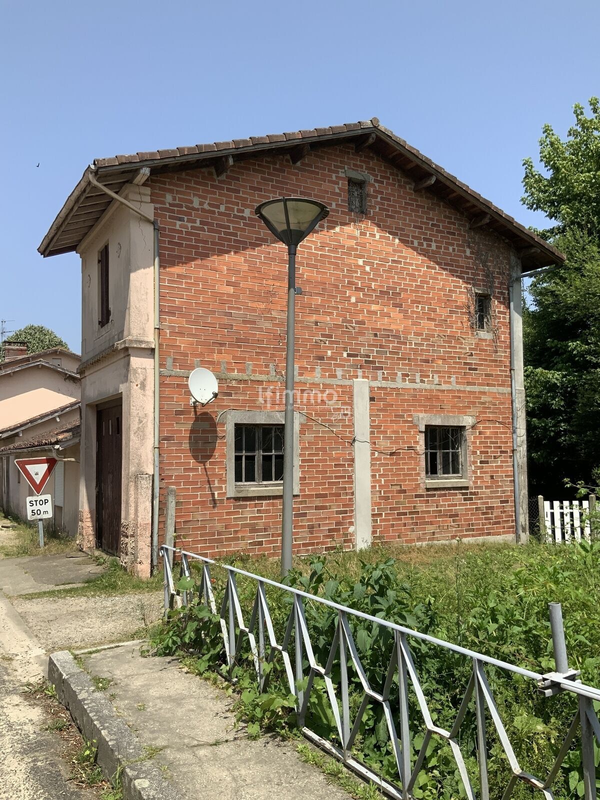 Local indépendant avec étage - Img 2394