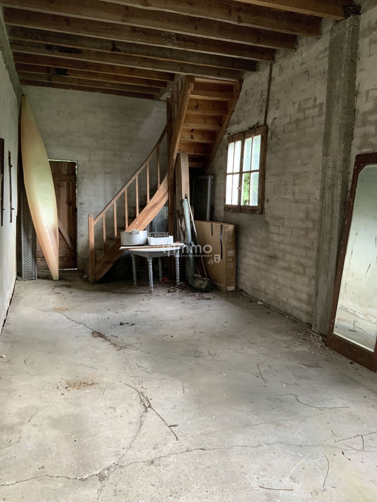 Local indépendant avec étage - Img 2541