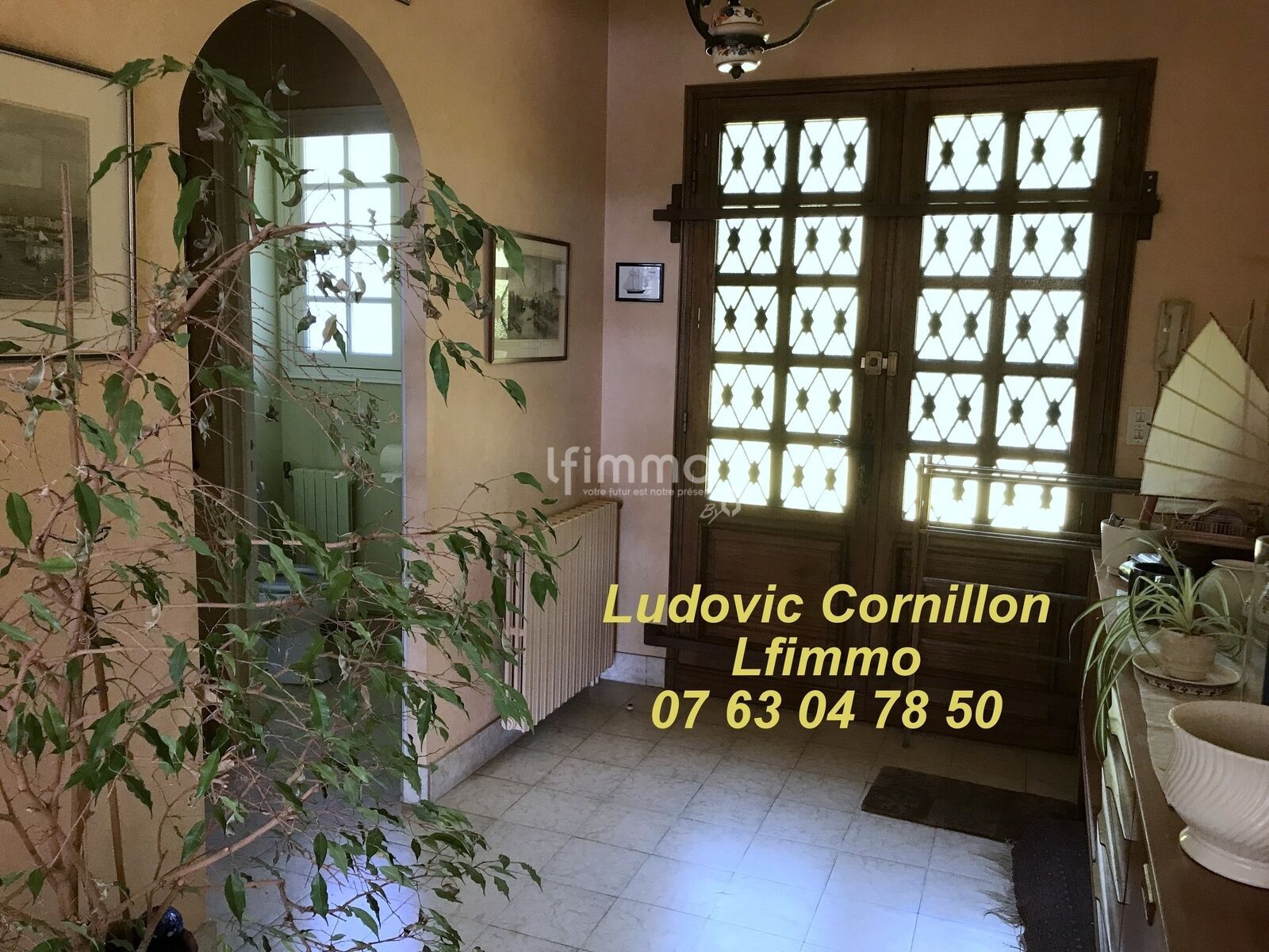 Maison 207 m2 sur sous-sol (360 m2 utiles), piscine; vue panoramique - 11