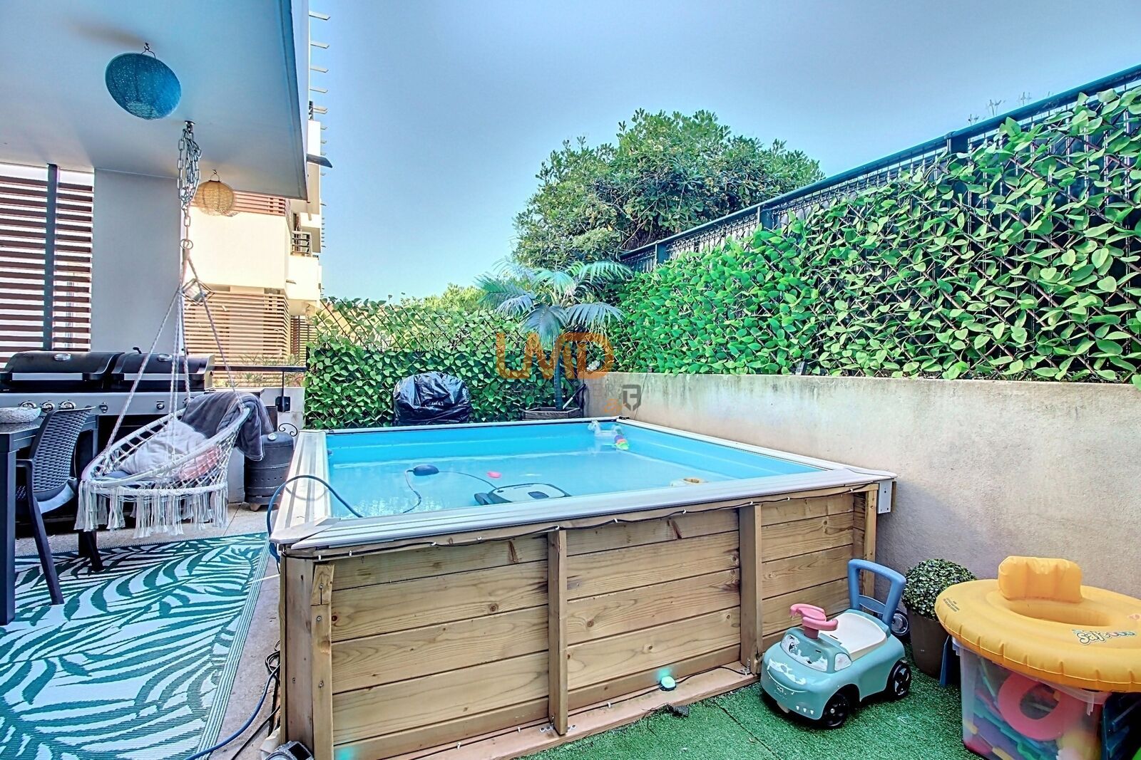 Appartement de type 3 de 60m² avec piscine et parking privé - 12