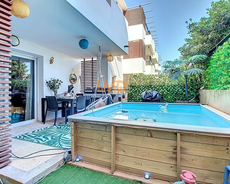 Appartement de type 3 de 60m² avec piscine et parking privé - 1