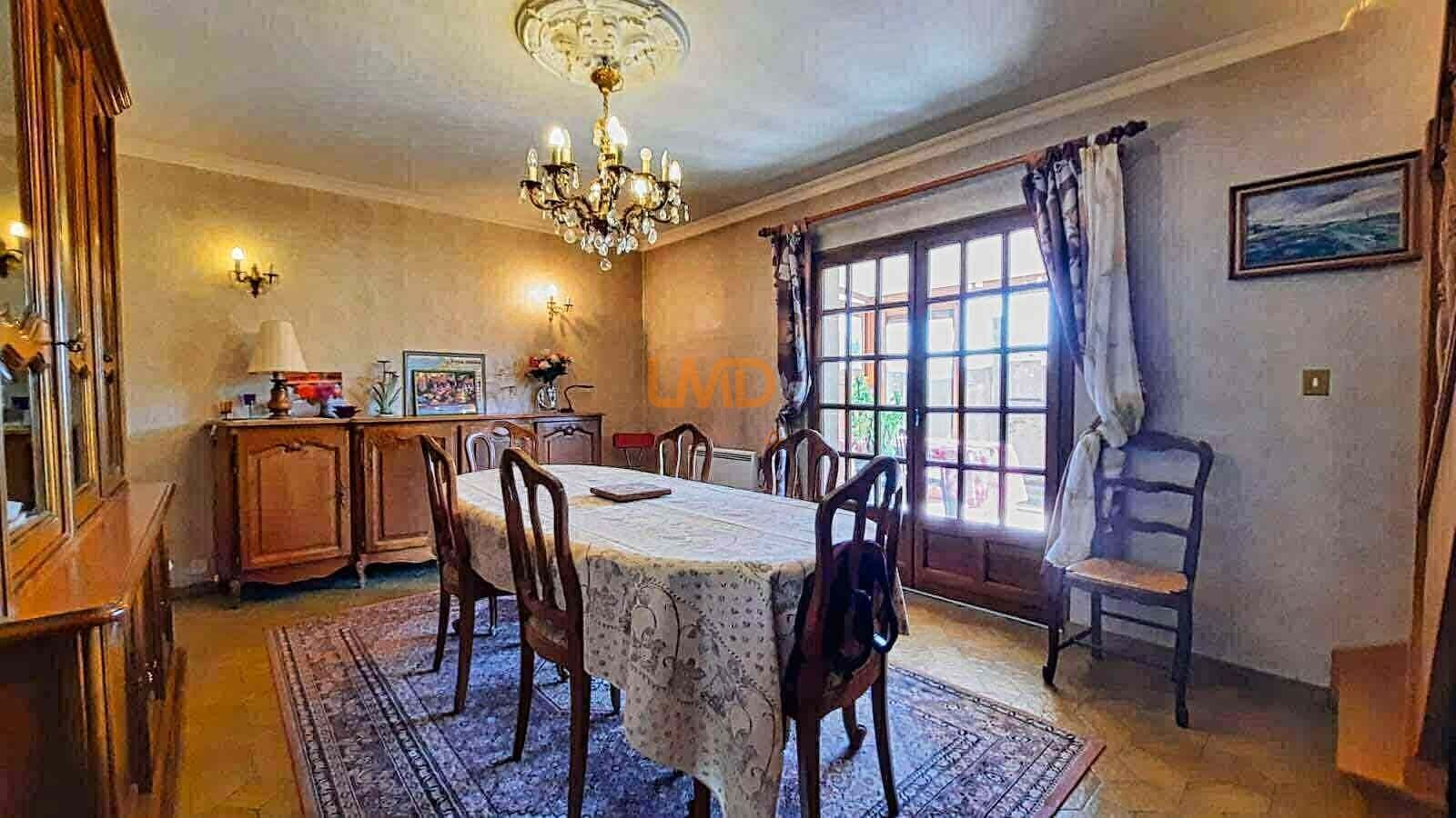 Maison 4 Chambres- 10 min TGV - 10 MIN Vendôme  - Salle à manger 1