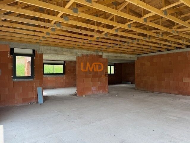 Maison neuve à terminer - Maison atypique 12 salles curan