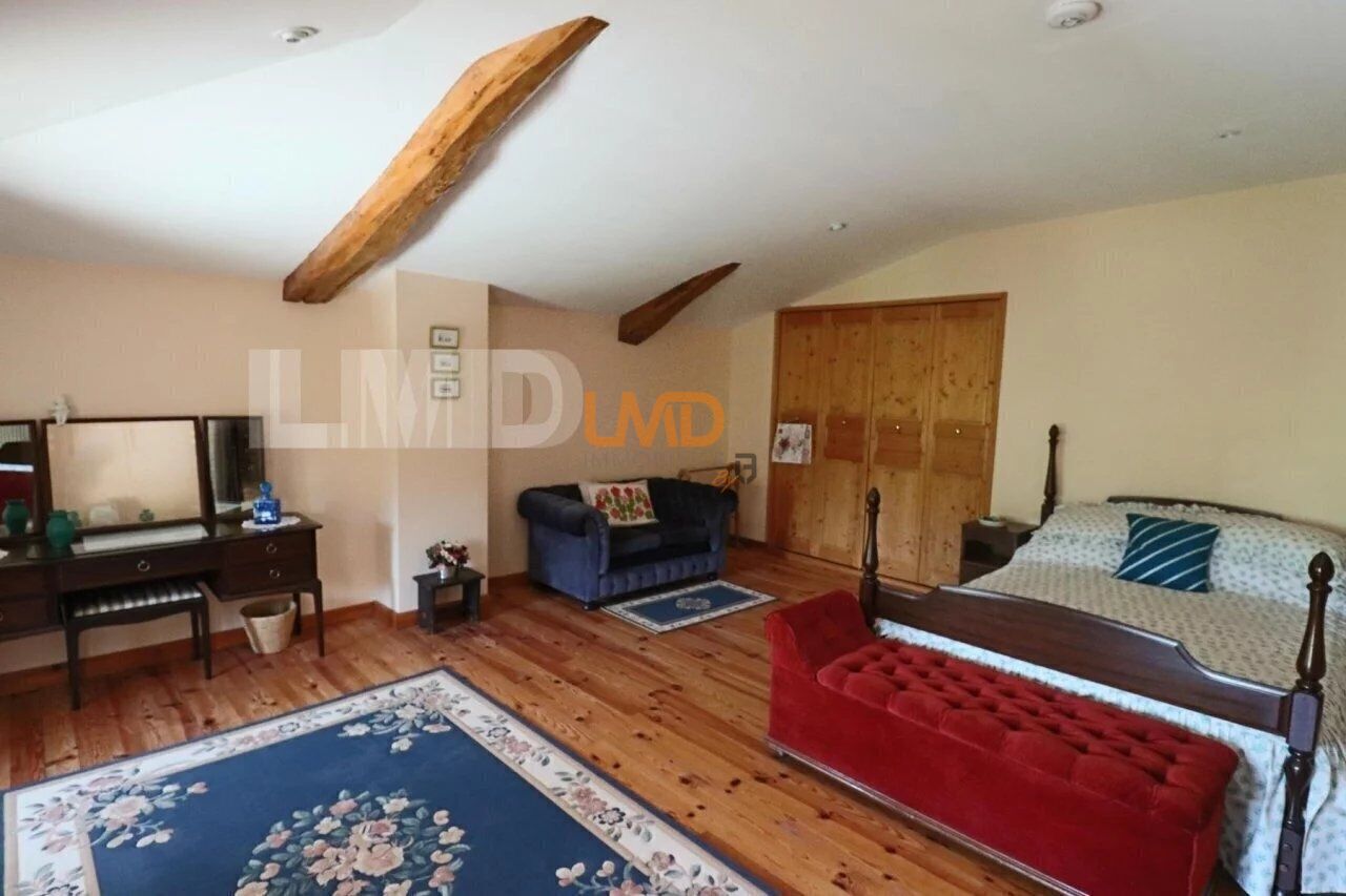 Ferme rénovée 310 m2 + dépendances - Picture-85190927-20