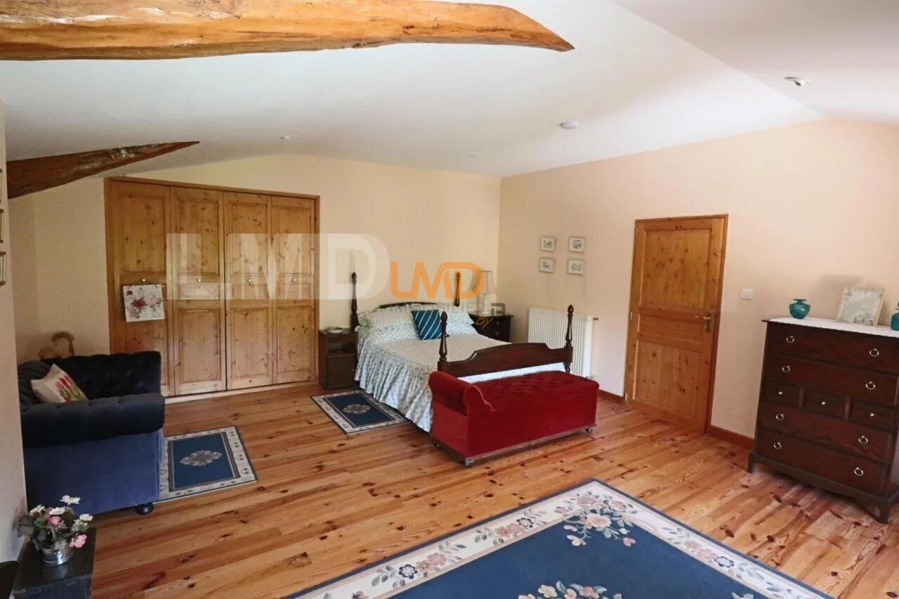 Ferme rénovée 310 m2 + dépendances - Picture-85190927-8