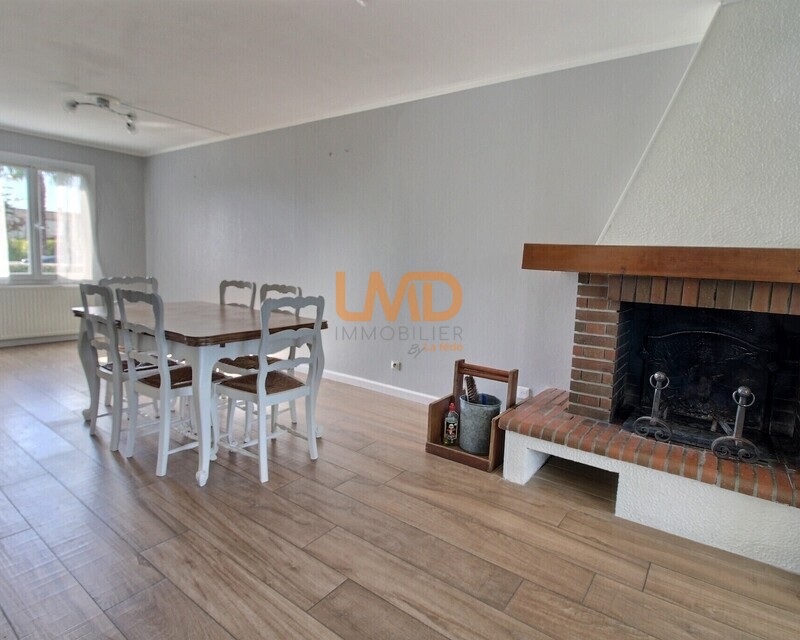 Maison 5 pièces 120 m² avec piscine et jardin – Saint-Jean-d’Angély - Exposio 133653259