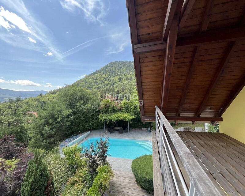 Maison au calme de 193m² - Img 2329