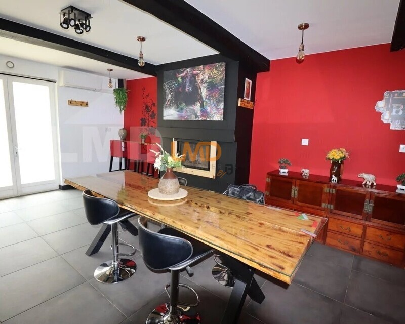 Maison de ville T6 225 M2? avec coure - Picture-85191334-2