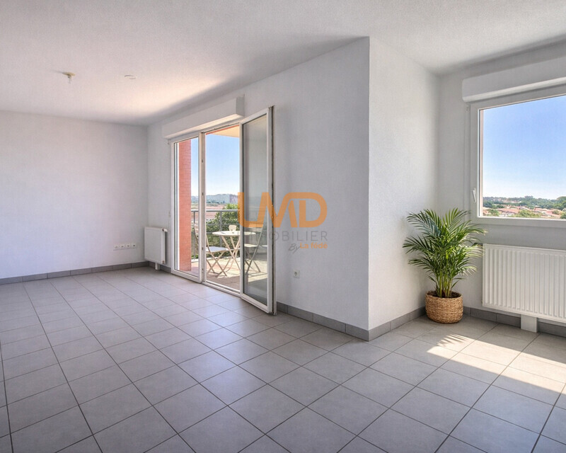 Appartement T3 avec terrasse plein sud - 79602110-39d7-4ab4-9eaf-87ec481f2ef0