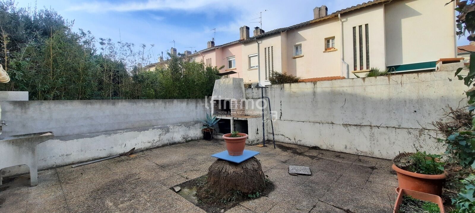 Maison 3 faces avec extérieur et garage - Img 20250317 230021  1   3