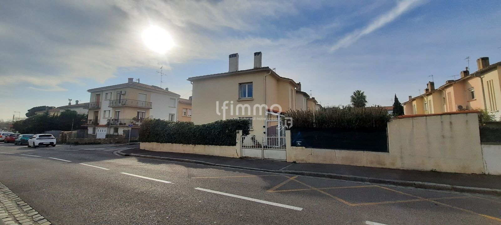 Maison 3 faces avec extérieur et garage - Img 20250317 230021  1   6
