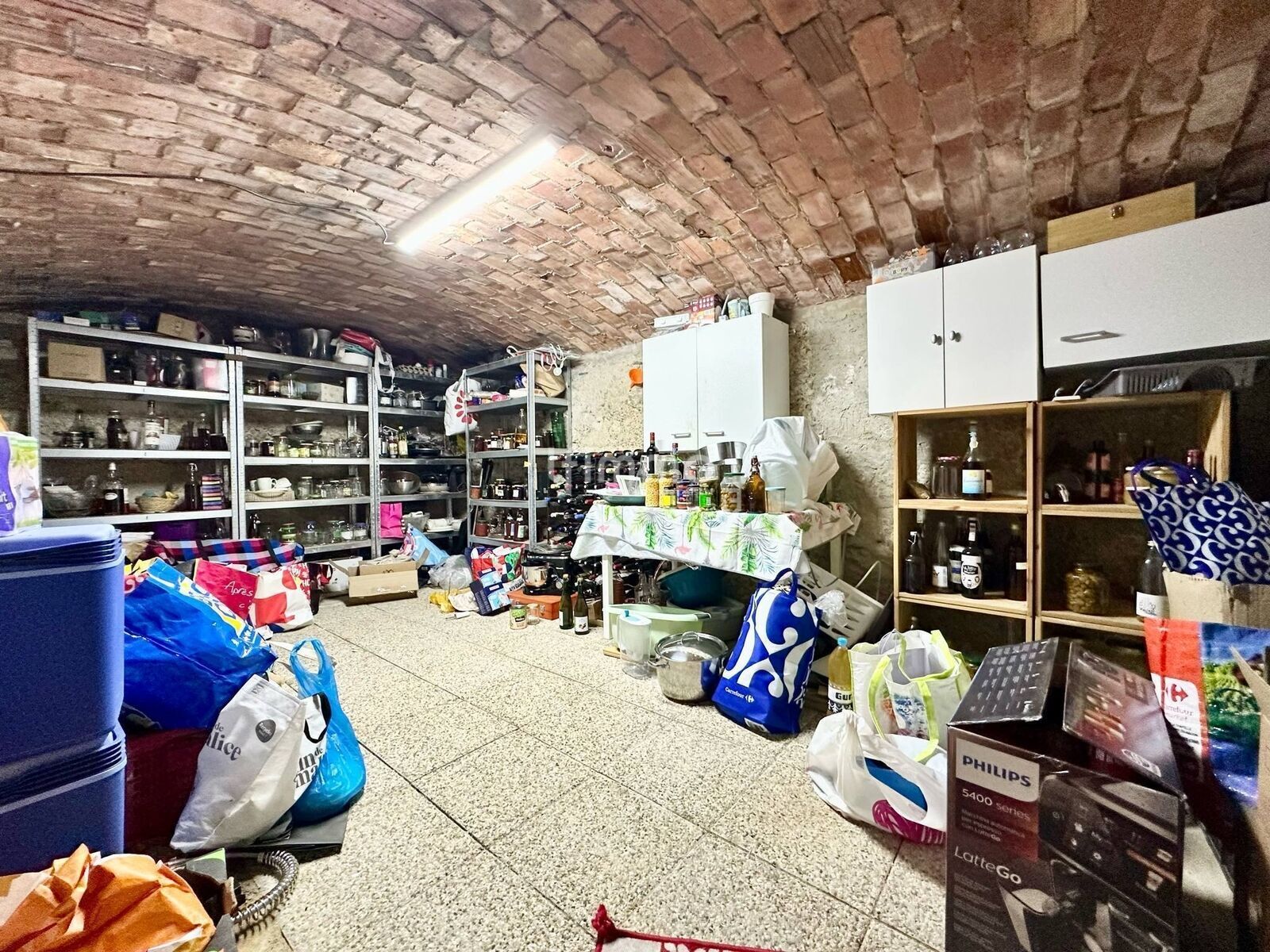 Maison 165m² Terrain 498m² cave source cabanon - St rambert 19