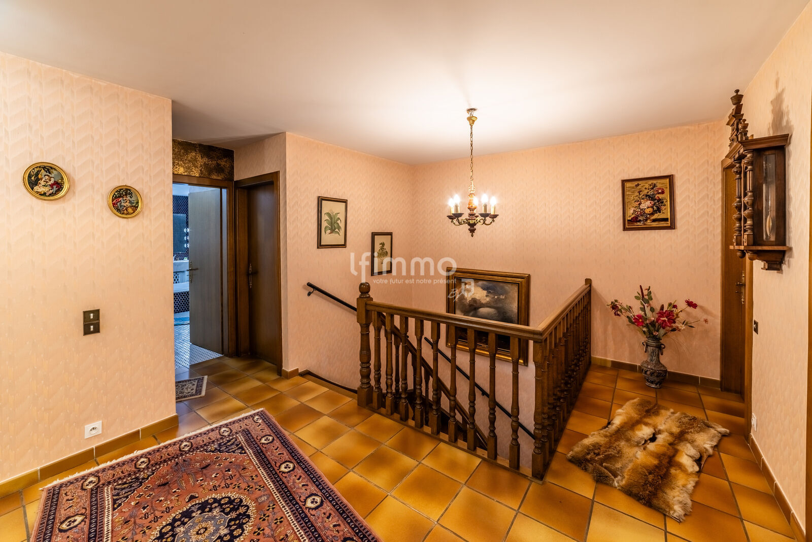 Maison dotée d'un grand cachet, au cœur d'un sympathique village. - 06 novembre 2024-16255c9a0633-hdr