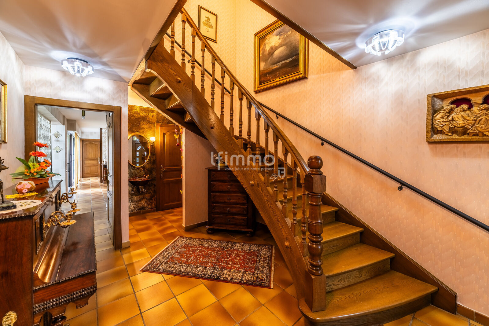 Maison dotée d'un grand cachet, au cœur d'un sympathique village. - 06 novembre 2024-16145c9a0597-hdr