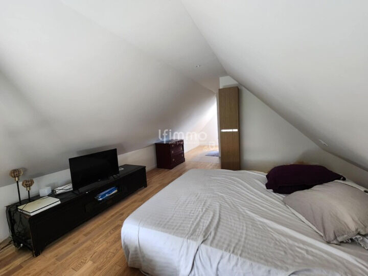 Maison avec jardin arboré  - Fecf9cd5-f059-42ab-8a13-fe114b767f57 cleanup