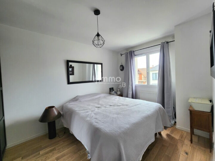 Maison avec jardin arboré  - B4affb10-7bc9-45d8-adab-5674d7586235  1  cleanup