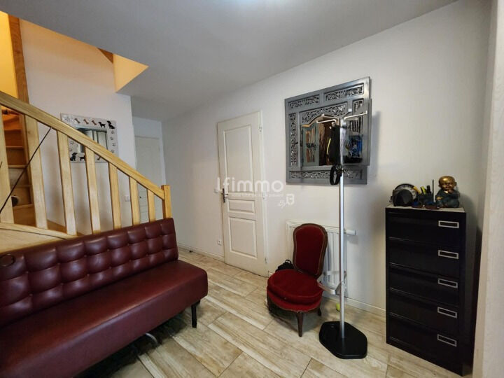 Maison avec jardin arboré  - F2a86f88-5a8e-465e-a994-4b96f5a4d86e cleanup