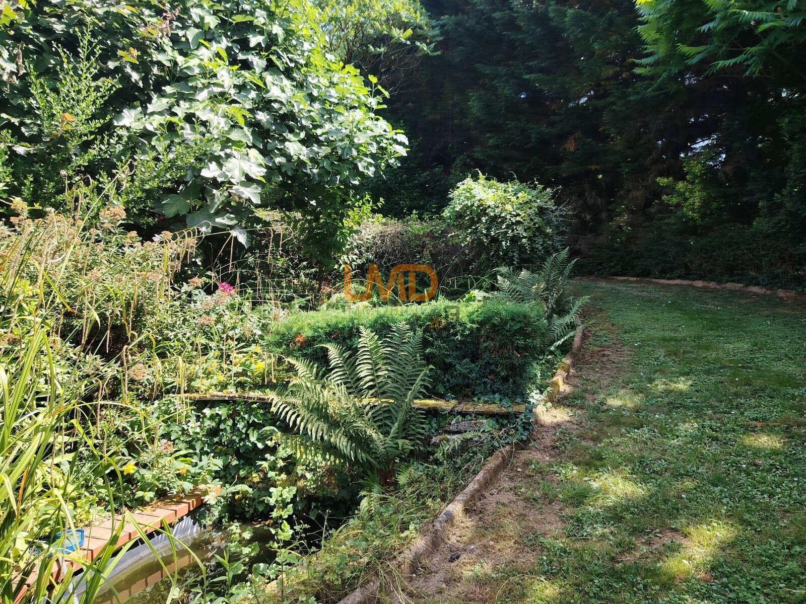 Maison d'architecte sans vis à vis avec vue panoramique - 16-villefranche de rouergue-6 chambres grand jardin-proche commodité