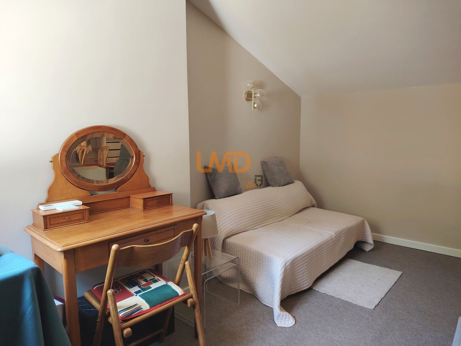 Maison d'architecte sans vis à vis avec vue panoramique - 12-villefranche de rouergue-6 chambres grand jardin-proche commodité