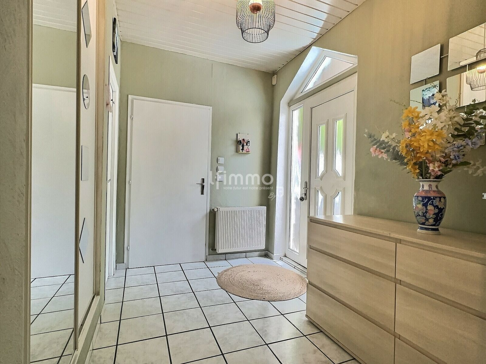 Maison T5/6 de 151 m2 avec 4 chambres  - Exposio 132640687