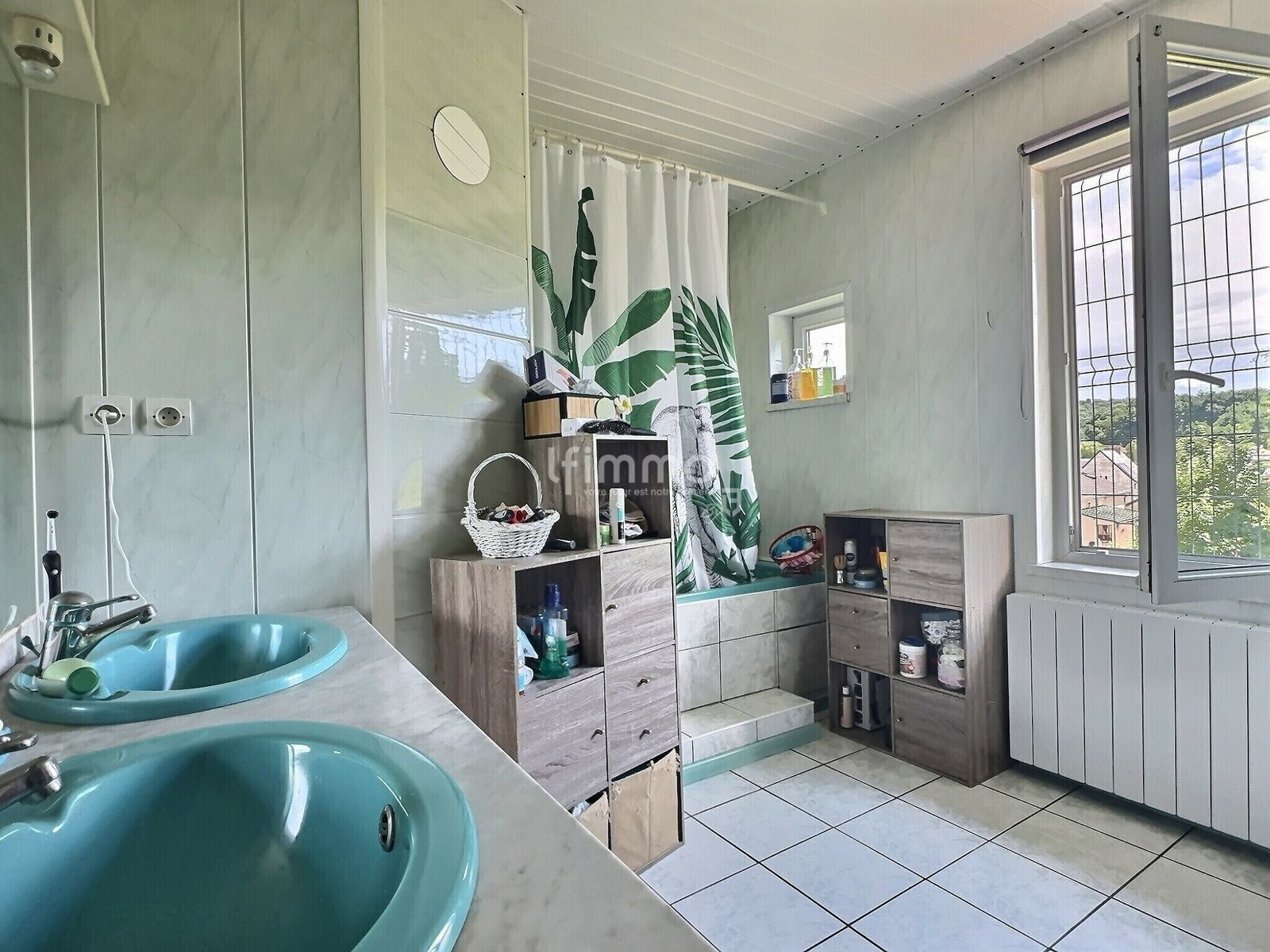 Maison T5/6 de 151 m2 avec 4 chambres  - Exposio 132640794