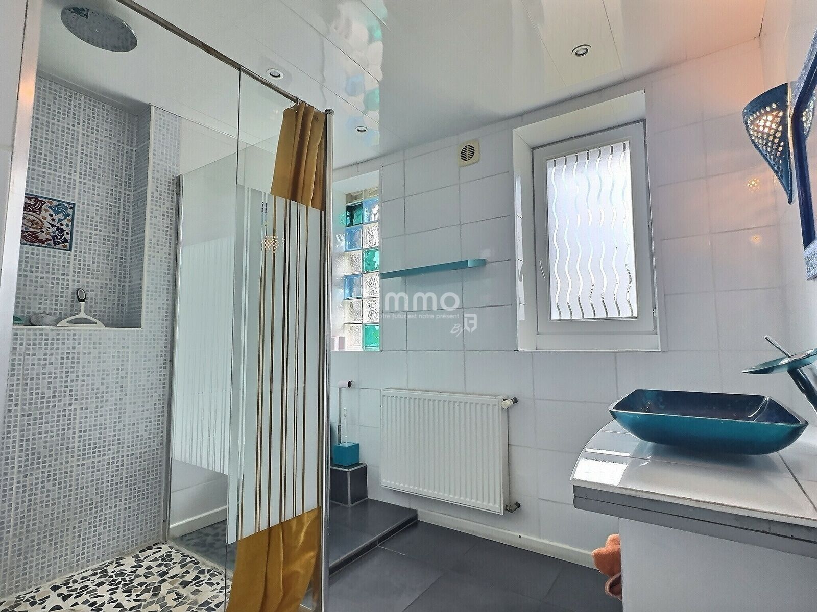 Maison T5/6 de 151 m2 avec 4 chambres  - Exposio 132640888