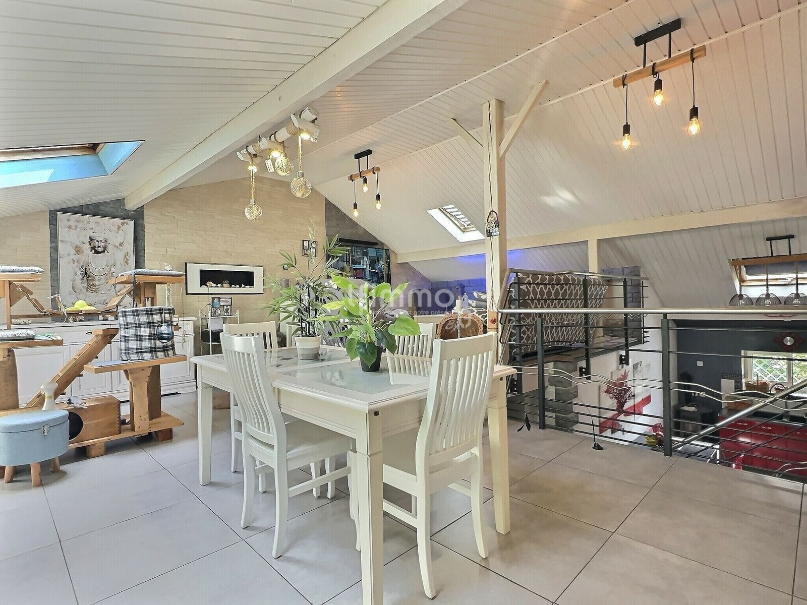 Maison T5/6 de 151 m2 avec 4 chambres  - Exposio 132640708