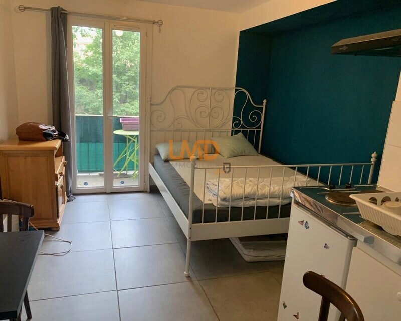 Appartement loué en 6 studios avec ascenseur - Aix en Provence - ef9a40a1-4224-4e0f-8b69-5cfd1d47f34d