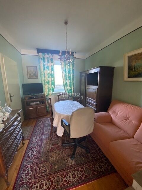 Maison de village avec dépendances et vaste terrain. - Photo bureau tata marthe