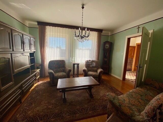 Maison de village avec dépendances et vaste terrain. - Photo salon tata marthe