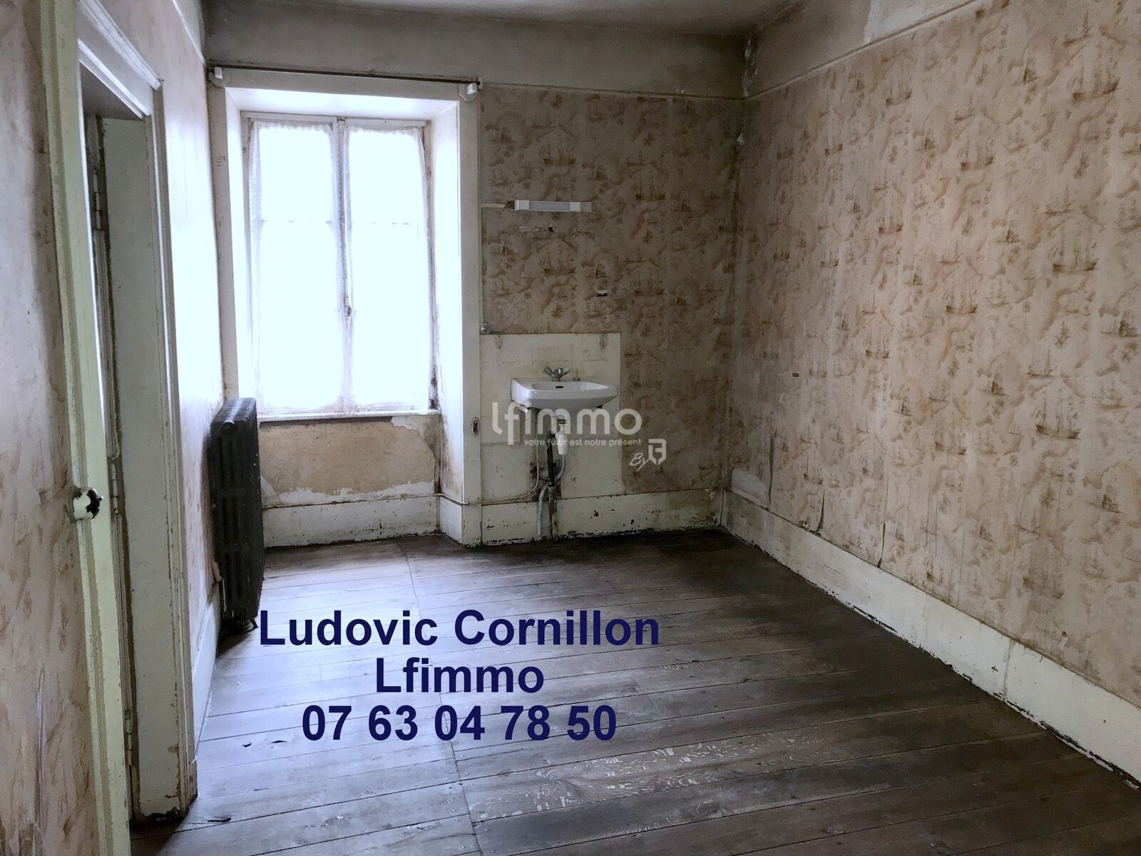 Maison de village à rénover - Img 6762