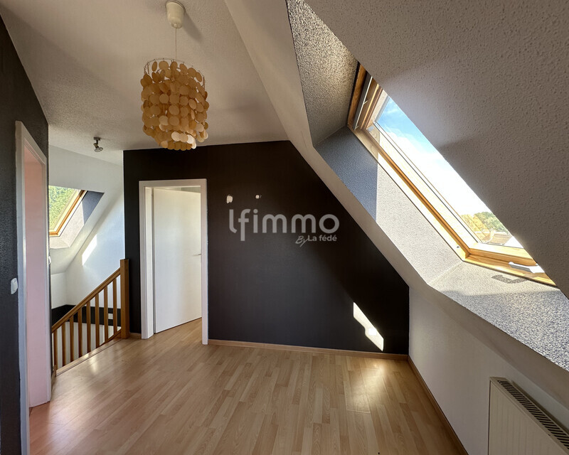 Duplex 103 m² avec balcon et double parking sécurisé - 1