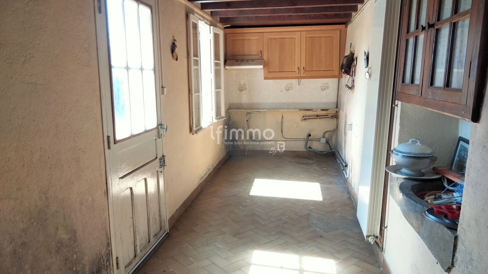 Corps de ferme à rénover aurilhan - cuisine
