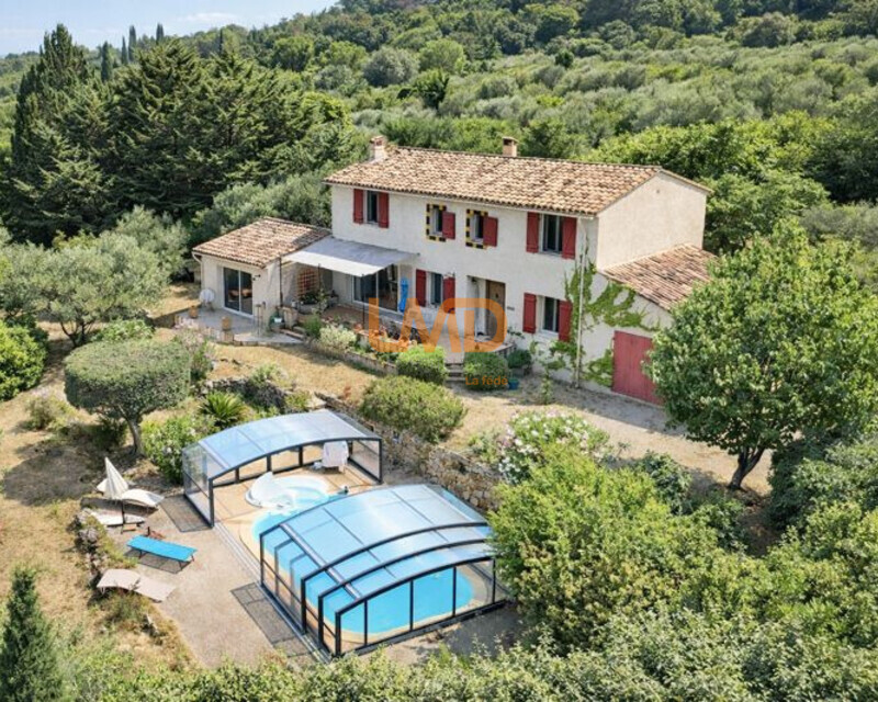 Cotignac: maison T5 de 165m2 sur terrain 1500m2 - E2f98d26-d7a4-4958-8303-79dd35dd3145