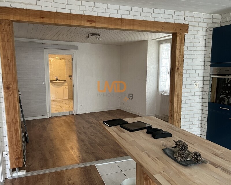 Maison Firmi 69000 € dont bouquet de 35 000 € - S à m 2