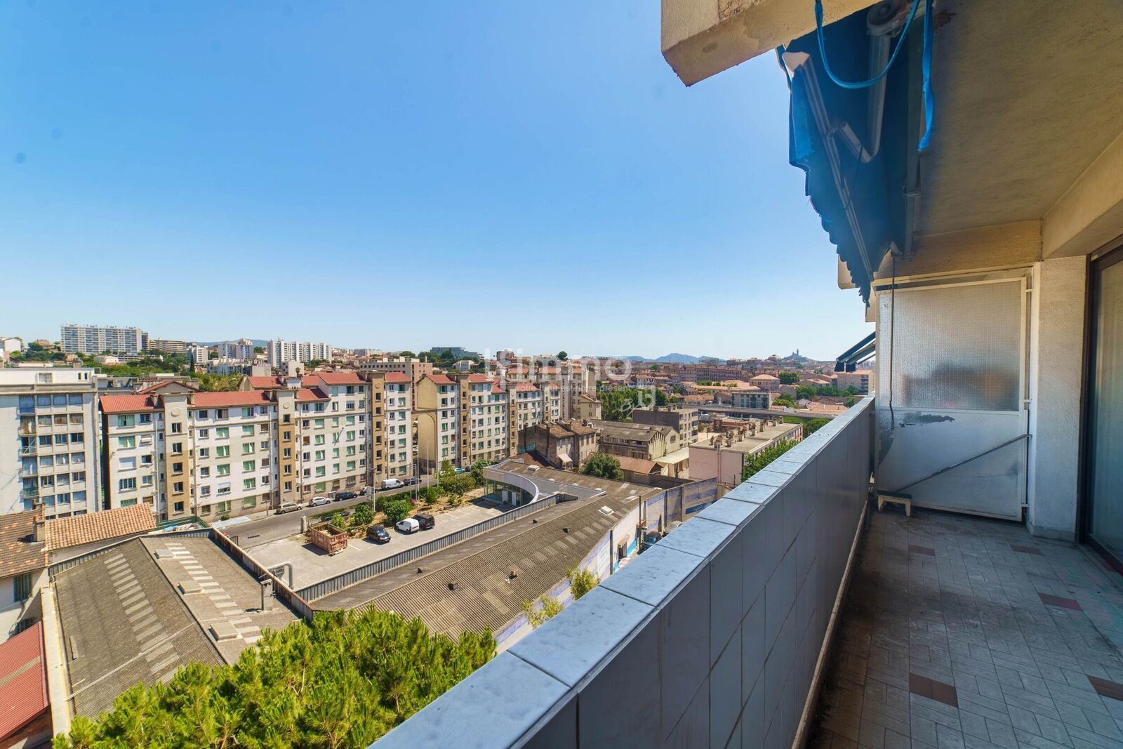 Appartement T3 et beau balcon - 13014 - Img 5635