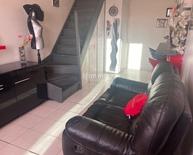 Appartement atypique à vendre à claye-Souilly  - Autre angle salon