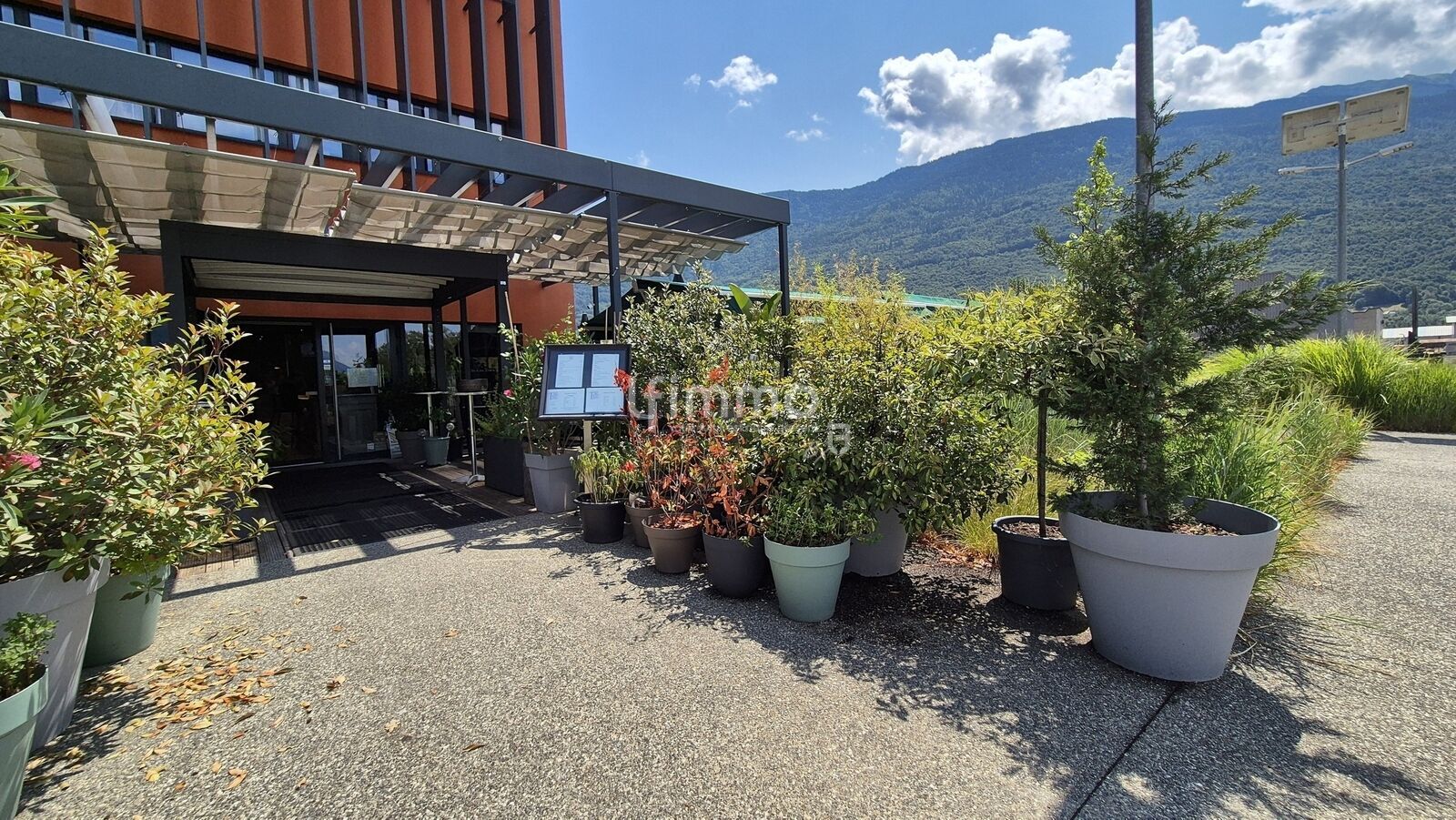 Vente restaurant avec licence IV sur Gilly-sur -isère - Entrée bis