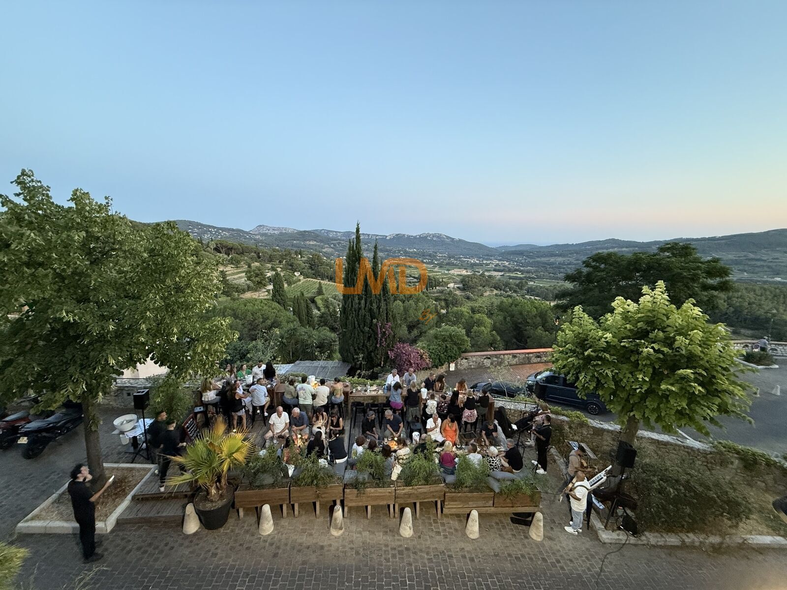 Restaurant emplacament n°1 - Terrasse - Vue panoramique - Img 3828