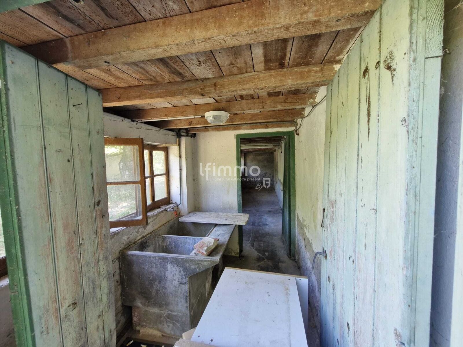 Corps de ferme à rafraichir en bordure de ruisseau ! - Ec2992c5-9b11-4005-bc30-75b01305d457