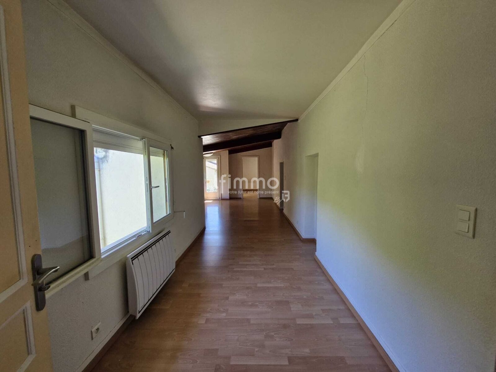 Corps de ferme à rafraichir en bordure de ruisseau ! - C1e12c8e-3e7e-4e63-a0be-77696ed15efd