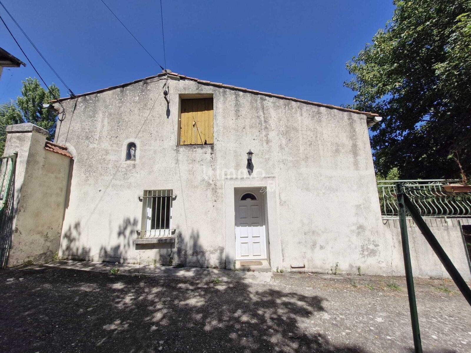 Corps de ferme à rafraichir en bordure de ruisseau ! - Ef032ae4-25d5-4a89-b6ff-28f77f1f6e7a