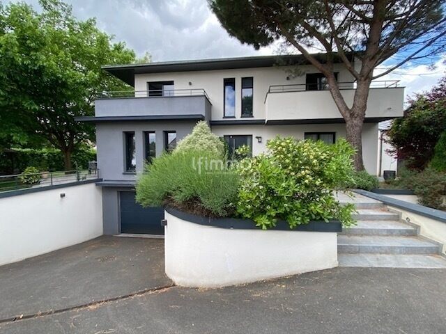 Maison d'architecte de 410m2 sur un terrain divisible de 910m2 - Img 8654