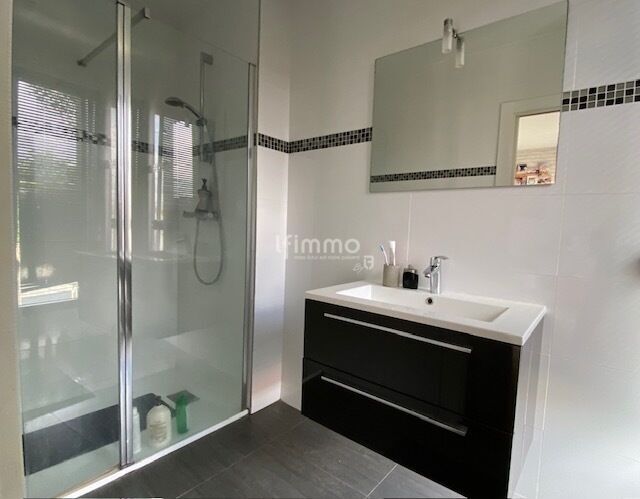 Maison d'architecte de 410m2 sur un terrain divisible de 910m2 - Img 8781