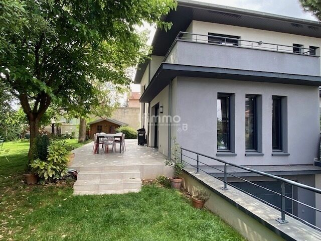 Maison d'architecte de 410m2 sur un terrain divisible de 910m2 - Img 8877