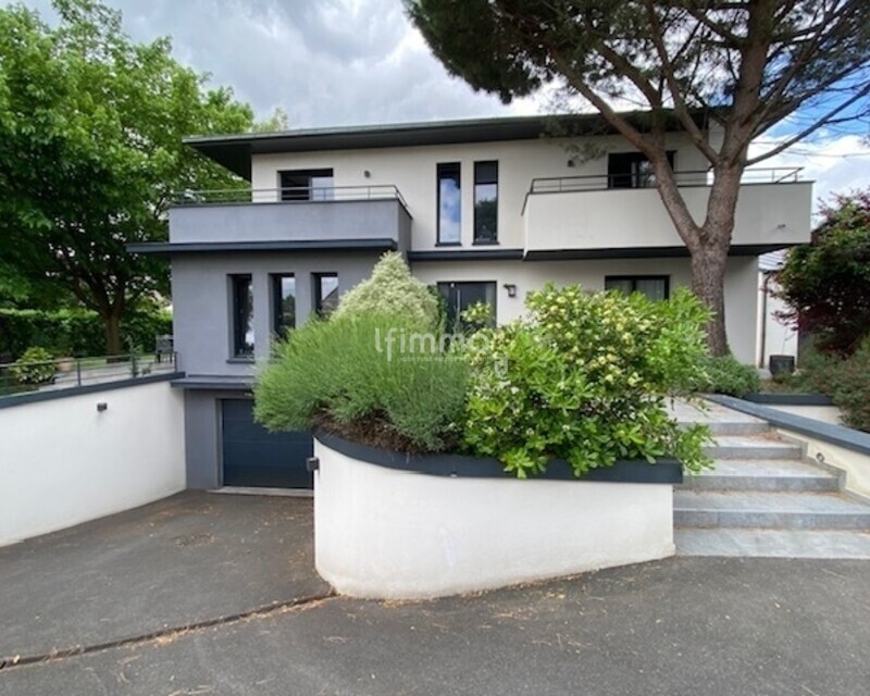 Maison d'architecte de 189m2 sur un terrain de 595m2 - Img 8654